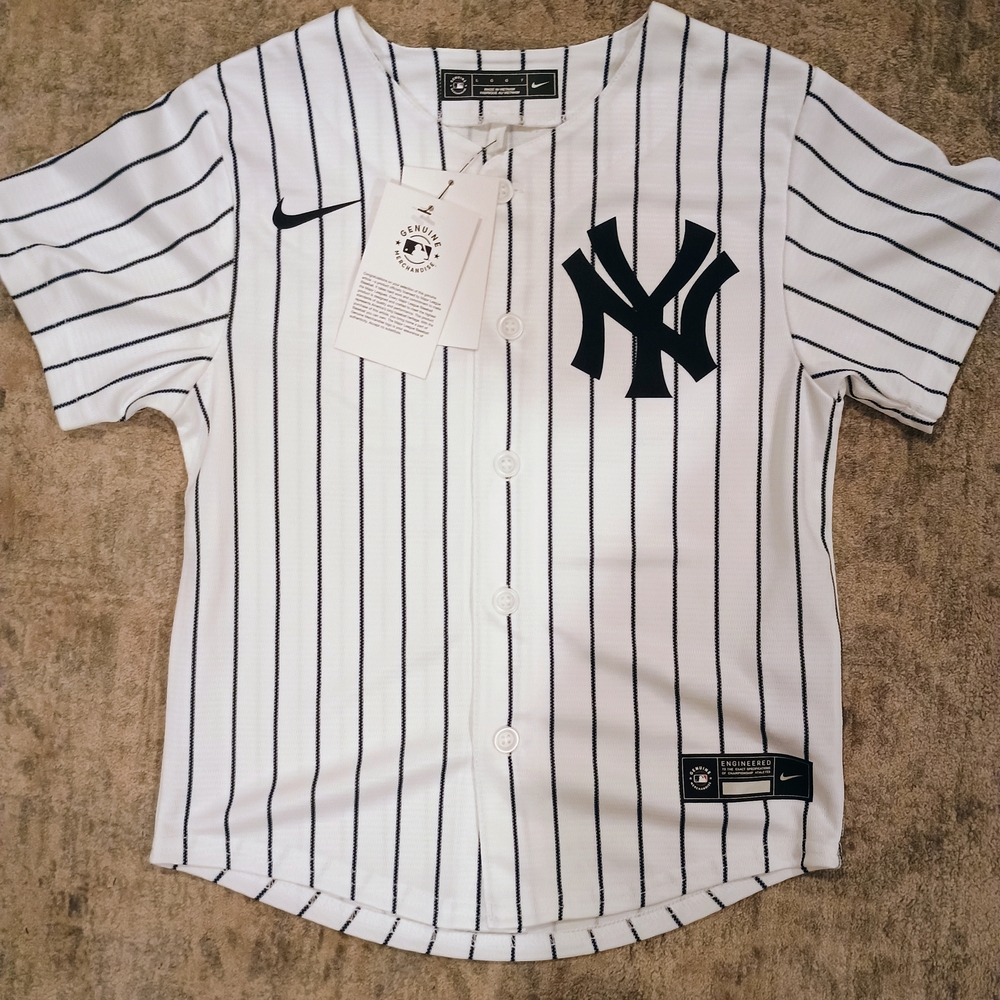 Nike NY Yankees Striped Jersey